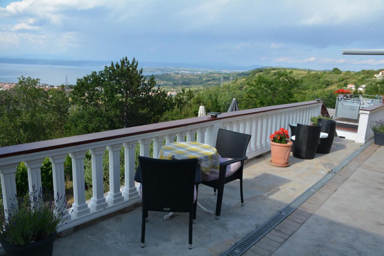 Viler Apartments Izola Extérieur photo
